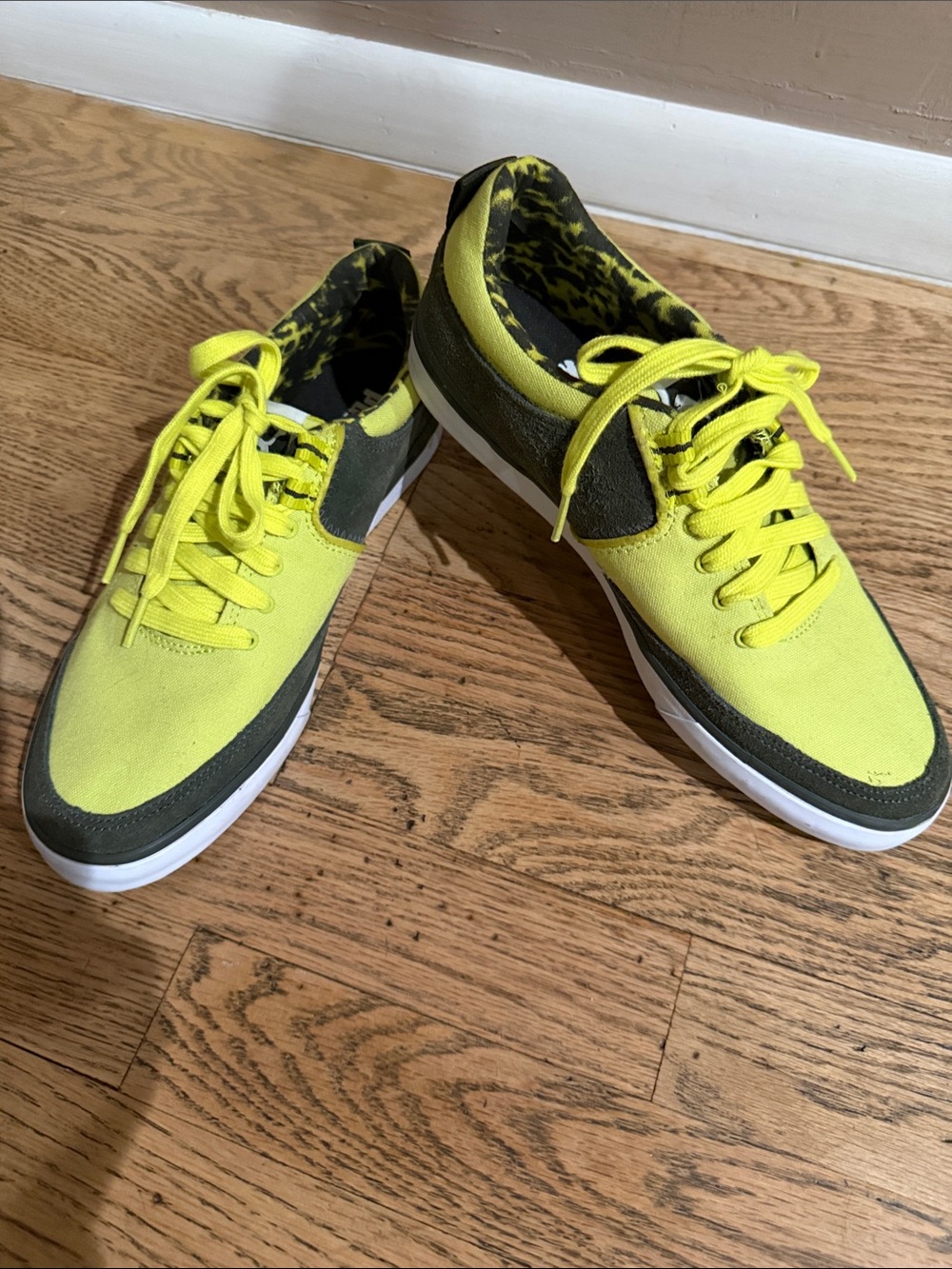 Puma Men's Funist Sluder Vulc Low-Top Sneakers, Neon Yellow NEW WITHOUT TAGS